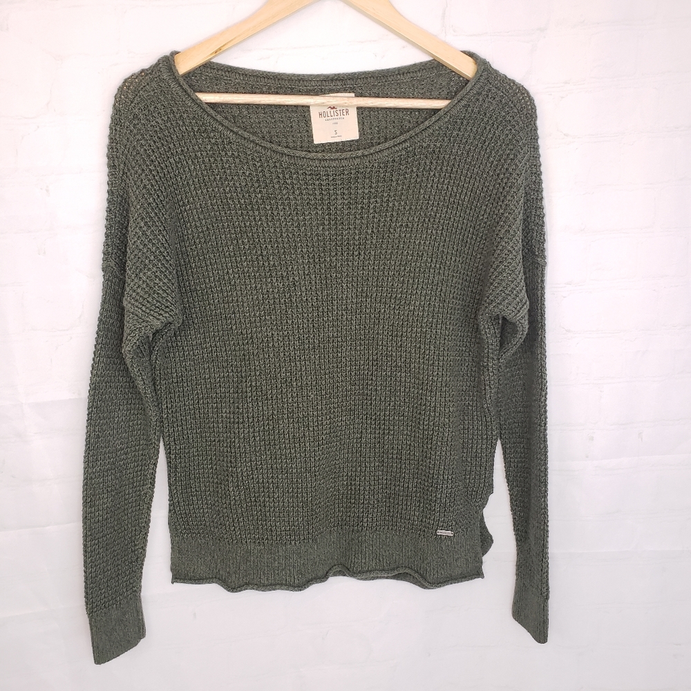 HOLLISTER Dark Hunter Green Long Sleeve Sweater